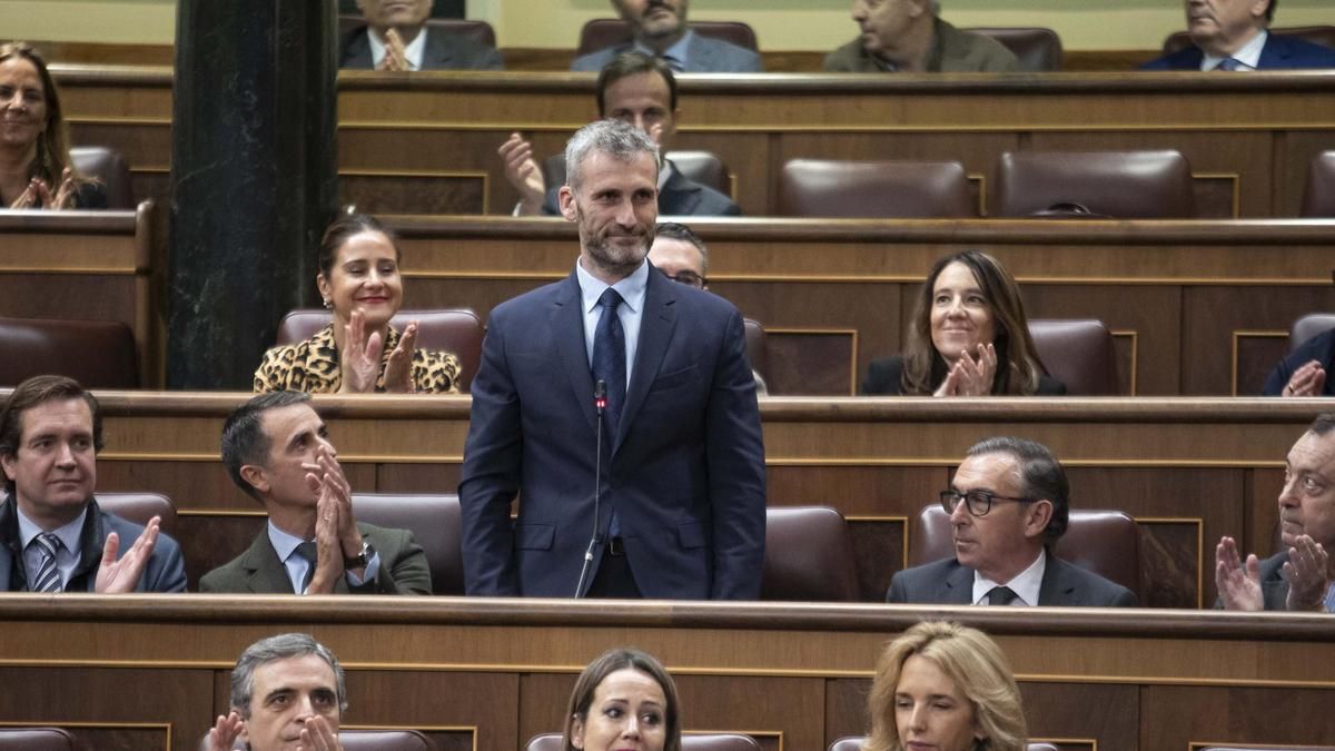 "Nada que decir": el PP guarda silencio sobre las cuatro macrogranjas que un diputado quiere aprobar en suelo familiar