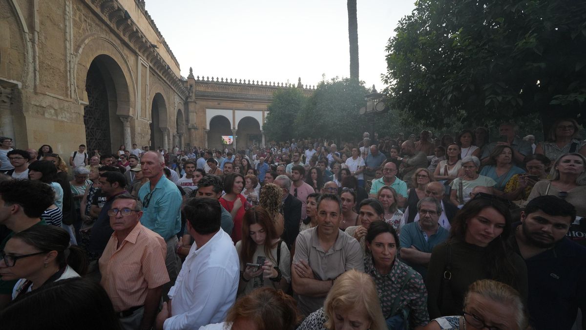 Traslado del Santo Entierro del Carpio tras el Magno Vía Crucis