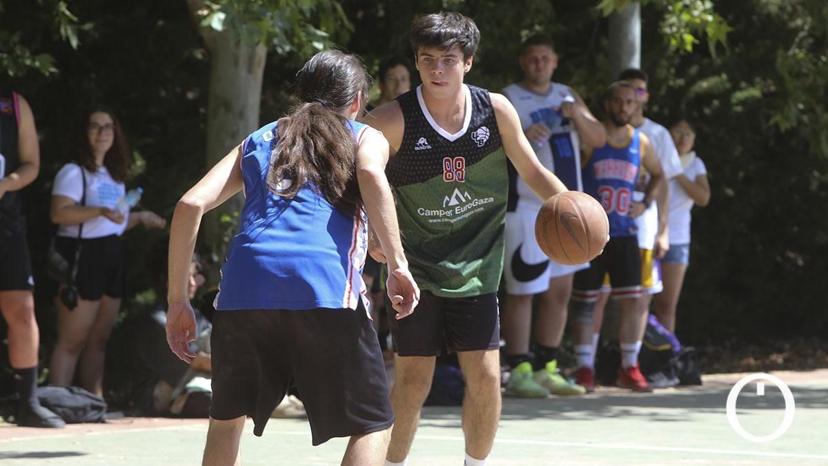 Un maratón deportivo solidario para vivir un día como los de antes