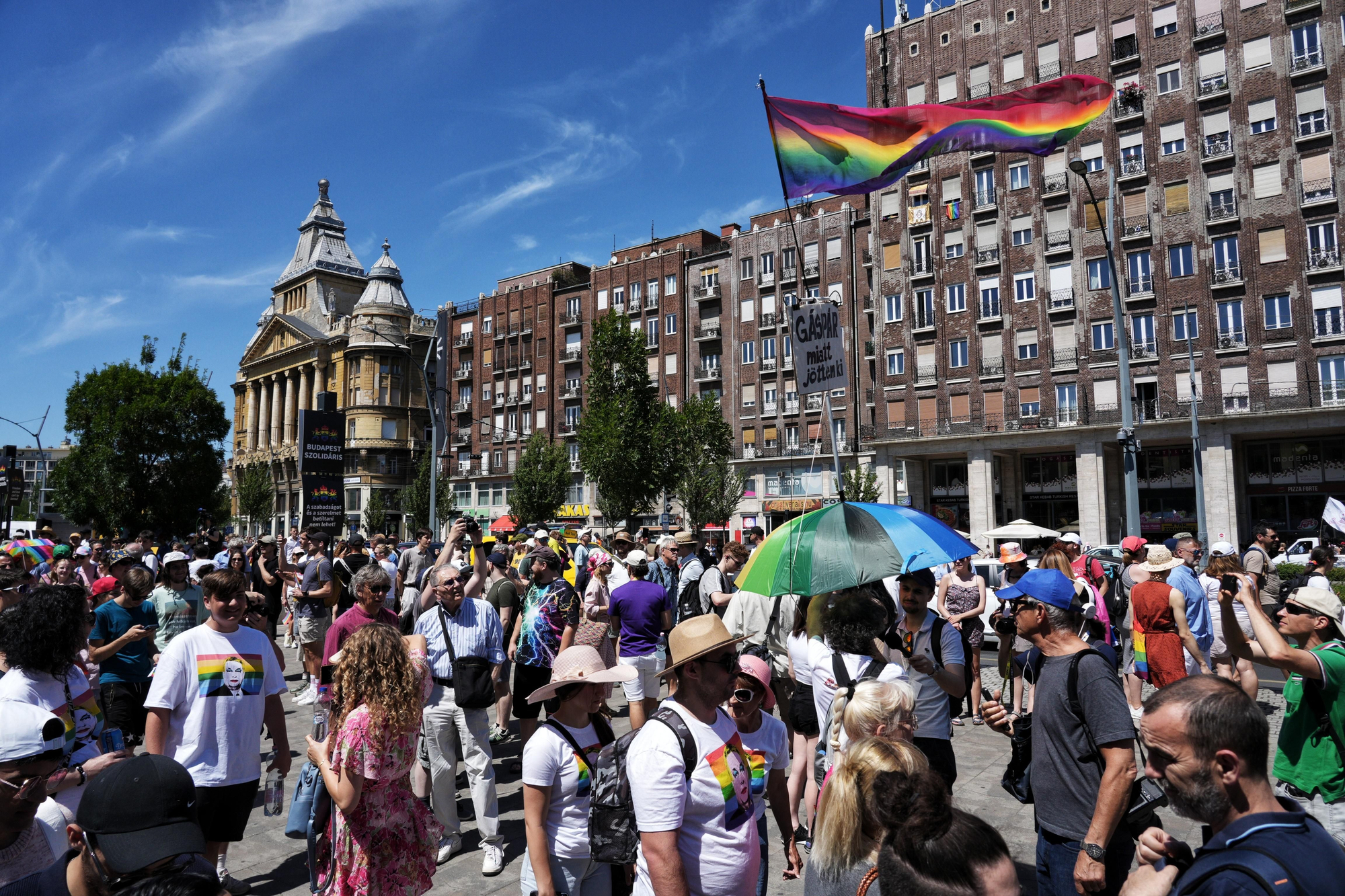 La manifestación del Orgullo en Budapest, en imágenes
