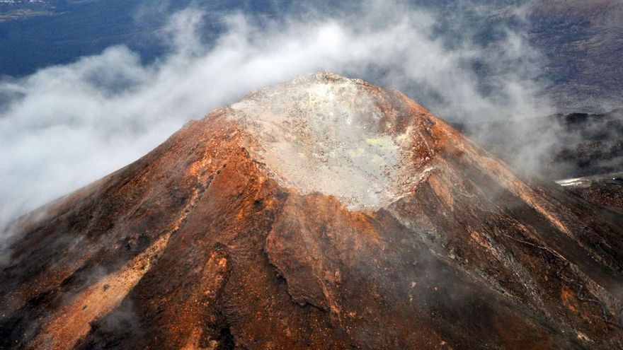 El cráter del Teide pasará de 65.000 visitantes al año a más de 100.000, según el nuevo PRUG