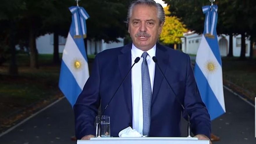 Suspenden las actividades sociales y prohíben circular de 0 a 6: todas las medidas del Gobierno