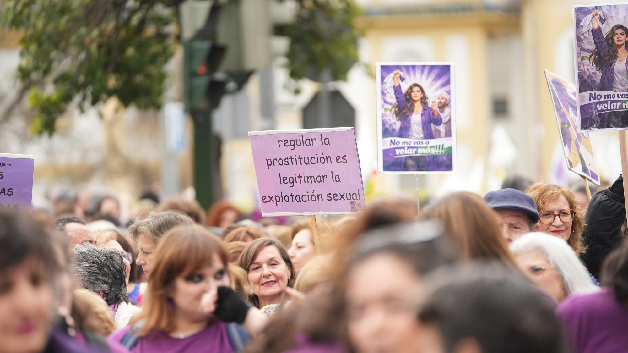 La manifestación del 8M, en imágenes