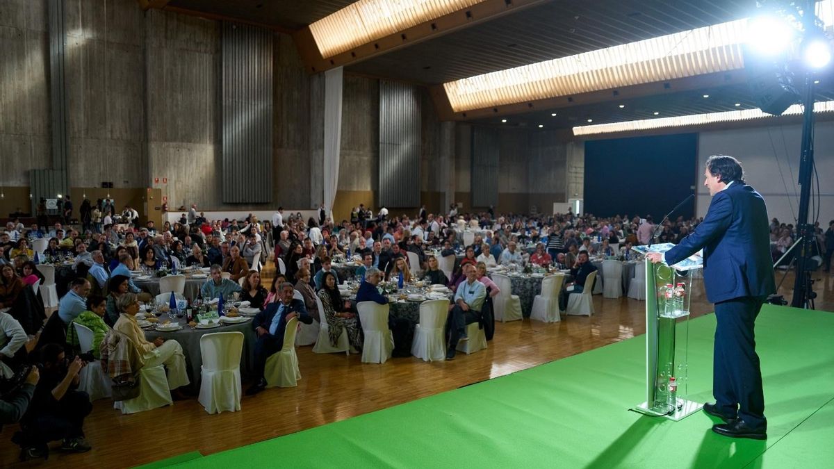 José Luis Gochicoa en el acto de homenaje que ha recibido del PRC