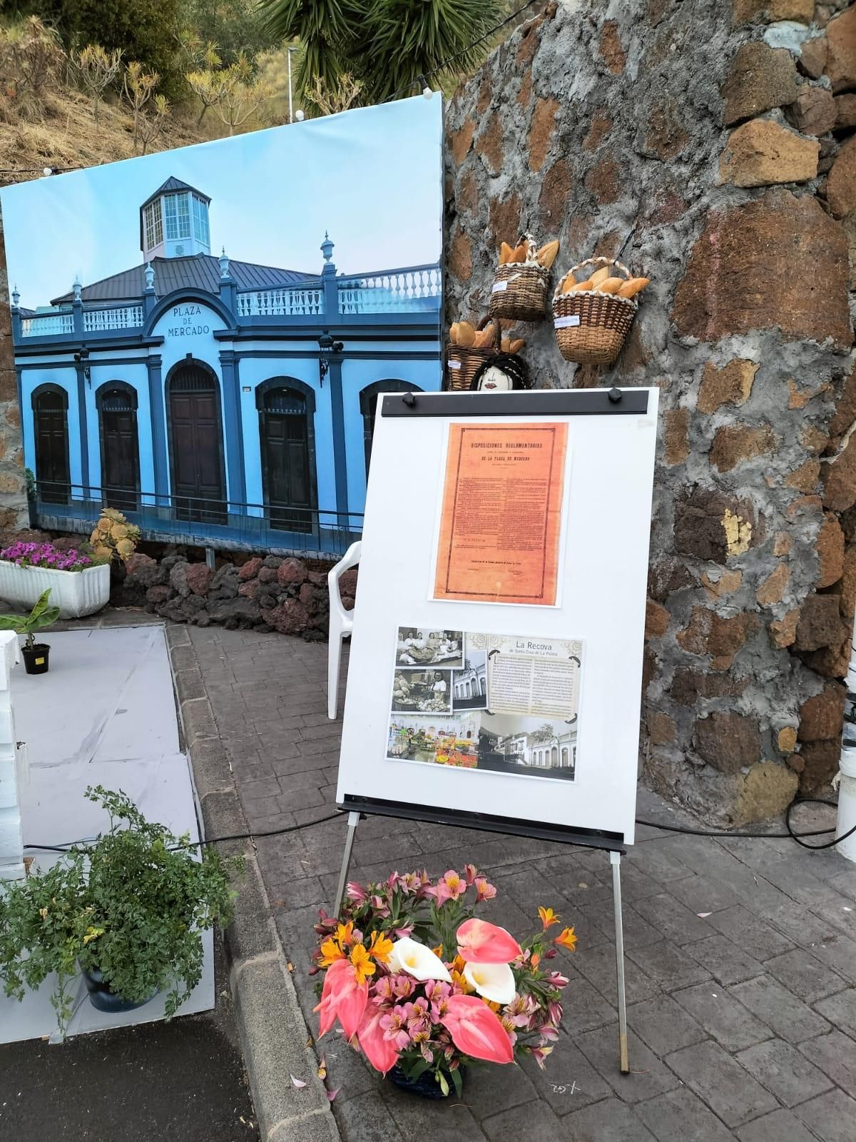 La Cruz de La Caldereta recrea con detalle La Recova de Santa Cruz de La Palma.