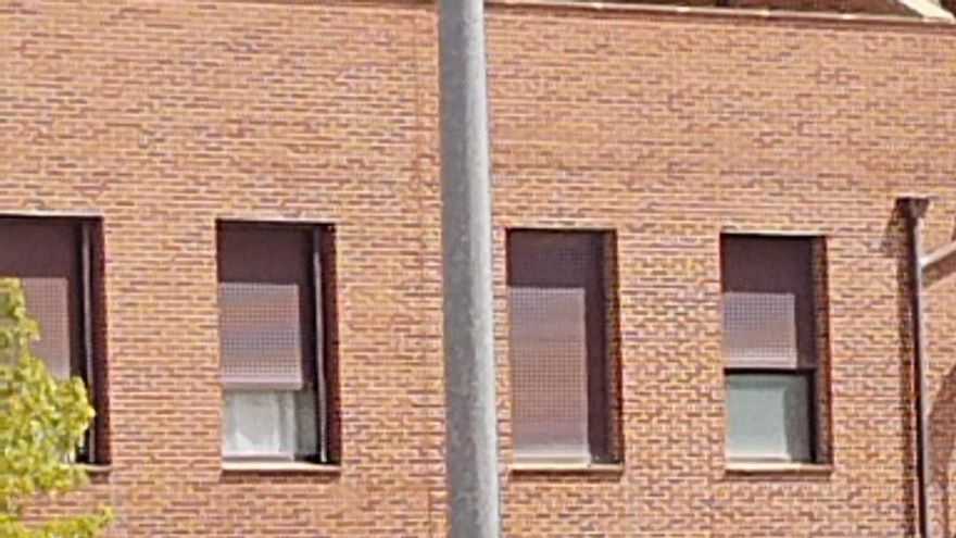Acusan a una empresa de desalojos de amedrentar durante meses a una mujer en Olite para que abandone su vivienda