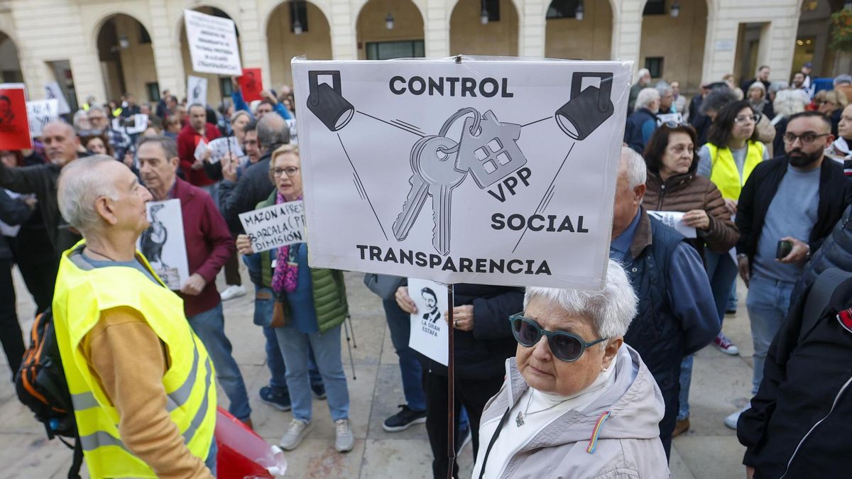 Los tres funcionarios citados como testigos por la adjudicación de las viviendas protegidas de Alicante no acuden al juzgado