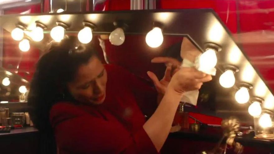 Rosa López desveló su caché actual, las 3 "mentiras" que dijo para entrar a 'OT' y sufrió un susto en mitad de la entrevista