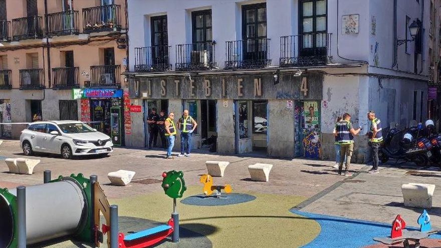 El comercio de Tirso de Molina donde se ha producido el asesinato