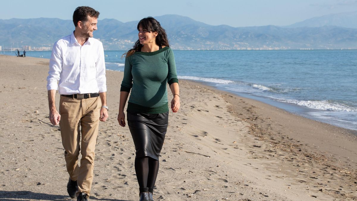 Antonio Maíllo y Teresa Rodríguez, en una imagen de la campaña electoral de Adelante Andalucía, en 2018. Hoy Maíllo lidera la coalición Por Andalucía, enfrentada a la nueva Adelante.