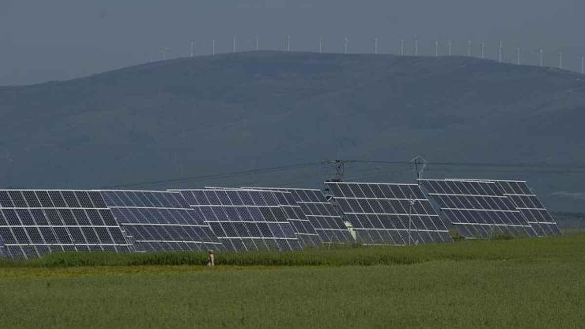 El consistorio alavés de Ribera Baja se une a las críticas contra el proyecto de Solaria que sigue adelante y exige su paralización