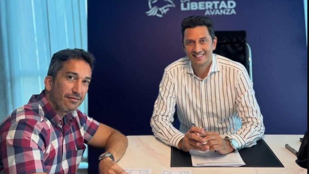 El flamante titular del INYM, Rodrigo Correa, junto al referente de La Libertad Avanza en Misiones Adrián Núñez.