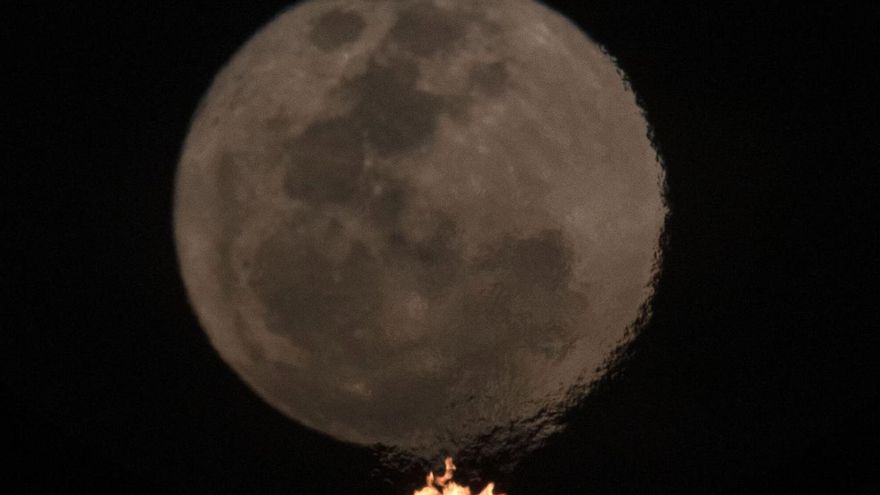 Luna del Ciervo 2026 en Canarias: cuándo verla y a qué hora alcanza su máximo esplendor