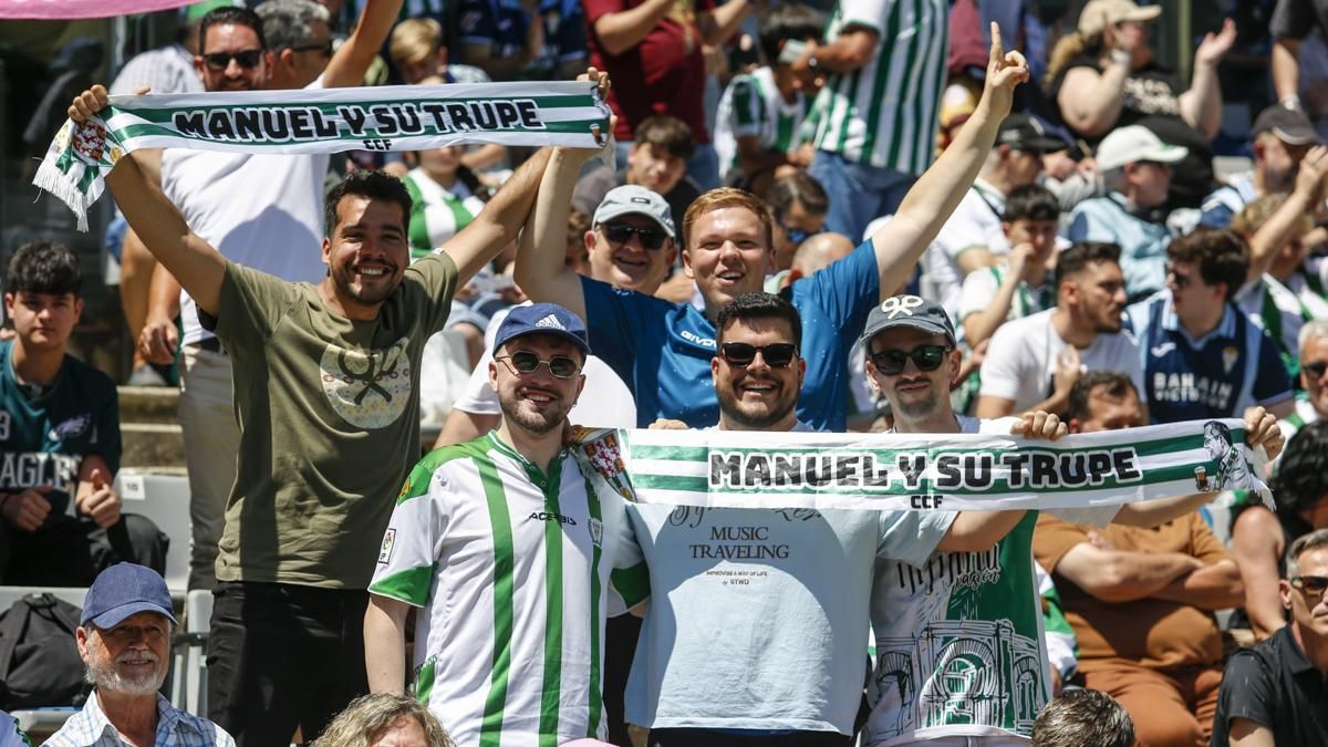 Grada Blanquiverde del Córdoba CF - Sporting de Gijón