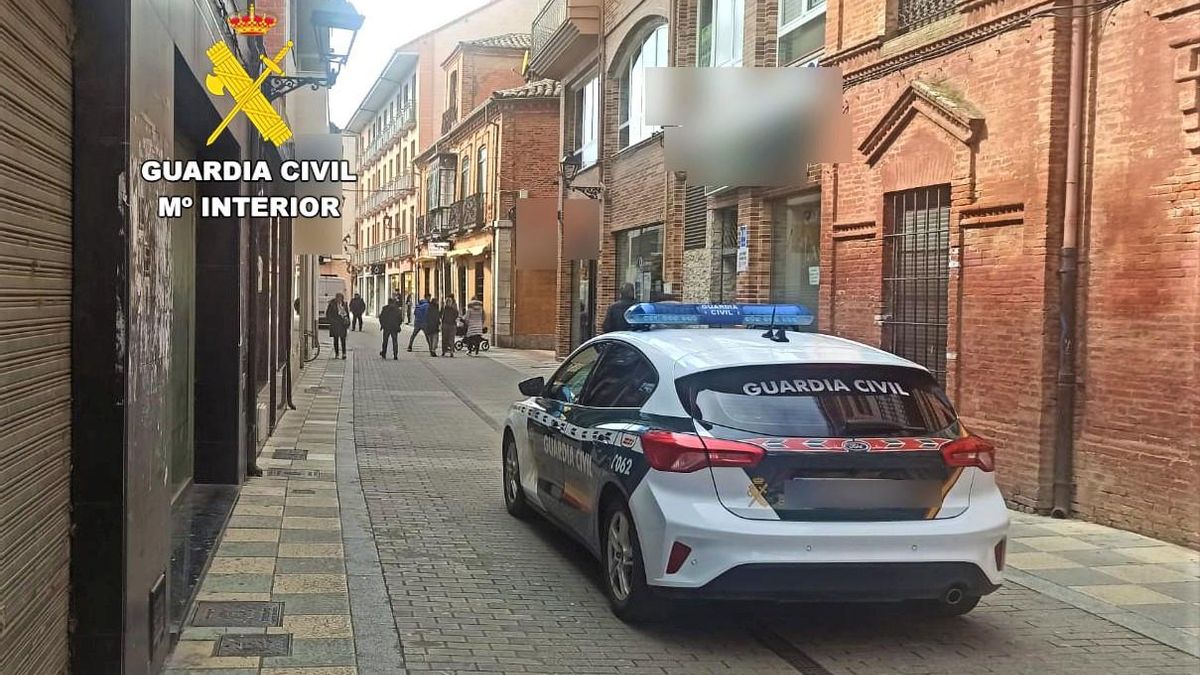 La Guardia Civil investiga a un hombre por tres robos en chalés en Valencia de Don Juan hace dos veranos