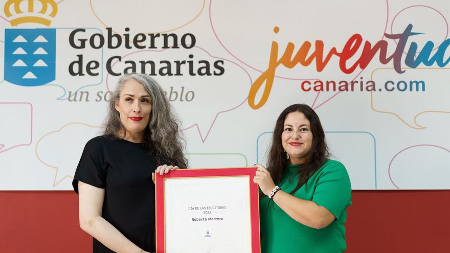 El Gobierno de Canarias homenajea a Roberta Marrero en el Día de las Escritoras: "Es un acto de justicia poética"