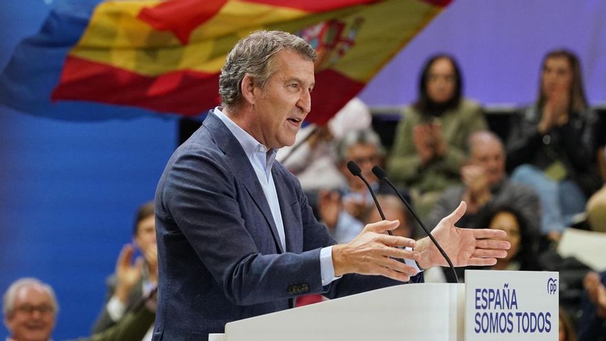 El presidente del PP, Alberto Núñez Feijóo, clausura la reunión Intermunicipal en Valladolid
