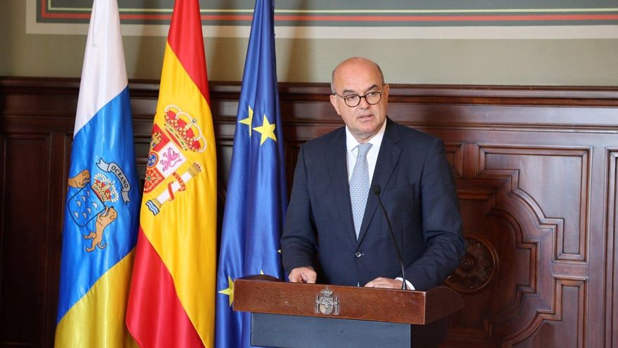 El delegado del Gobierno en Canarias apuesta por "avanzar sin miedo" hacia la reforma de la Constitución
