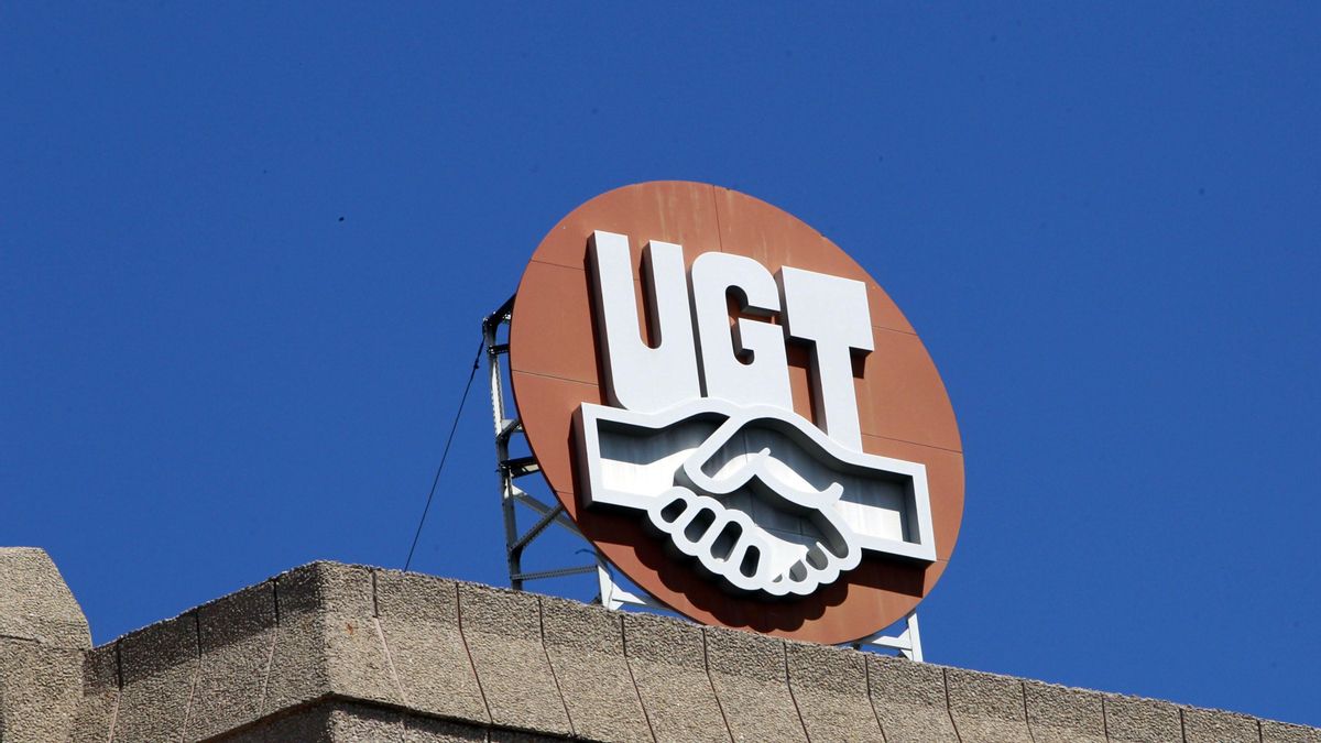 Los datos de empleo en Canarias reflejan la dependencia del sector servicios y la brecha de género, según UGT