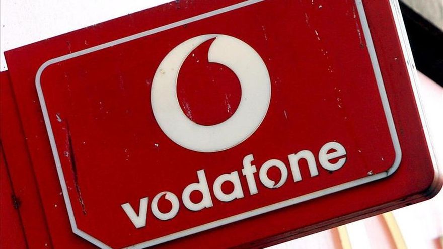 Vodafone firma con UGT y STC el ERE de 1.059 empleados, con el rechazo de CCOO