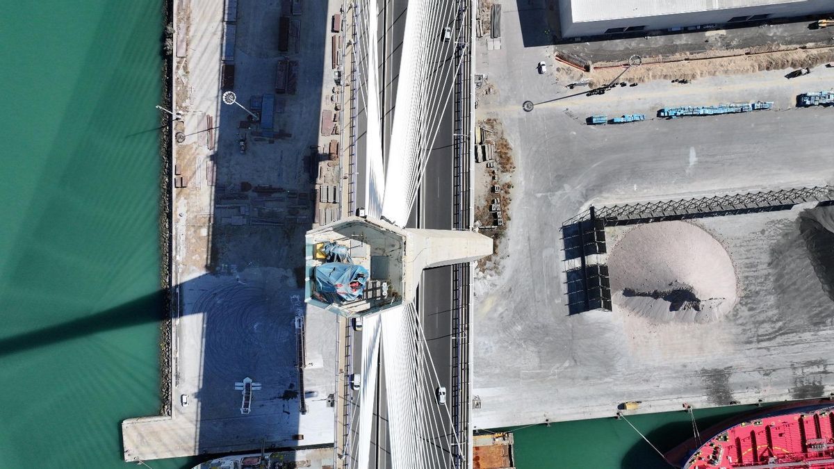 Cádiz desde el vértigo de la ingeniería: diez años del Puente de la Constitución de 1812