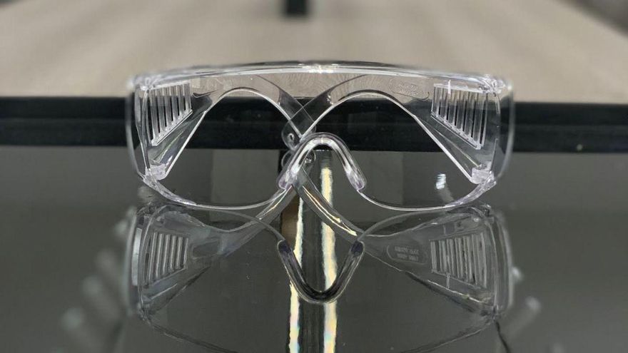 Gafas de protección.