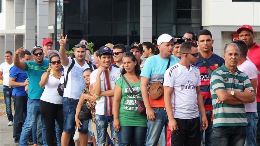 La llegada de cubanos a EE.UU. sigue creciendo con 10.000 inmigrantes en 2016