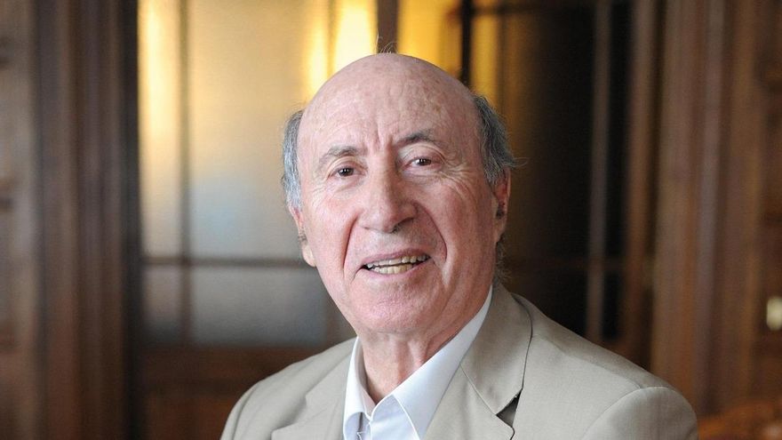 Peridis presentará su último libro en Toledo, arropado por José  María Barreda y Jesús Fuentes Lázaro