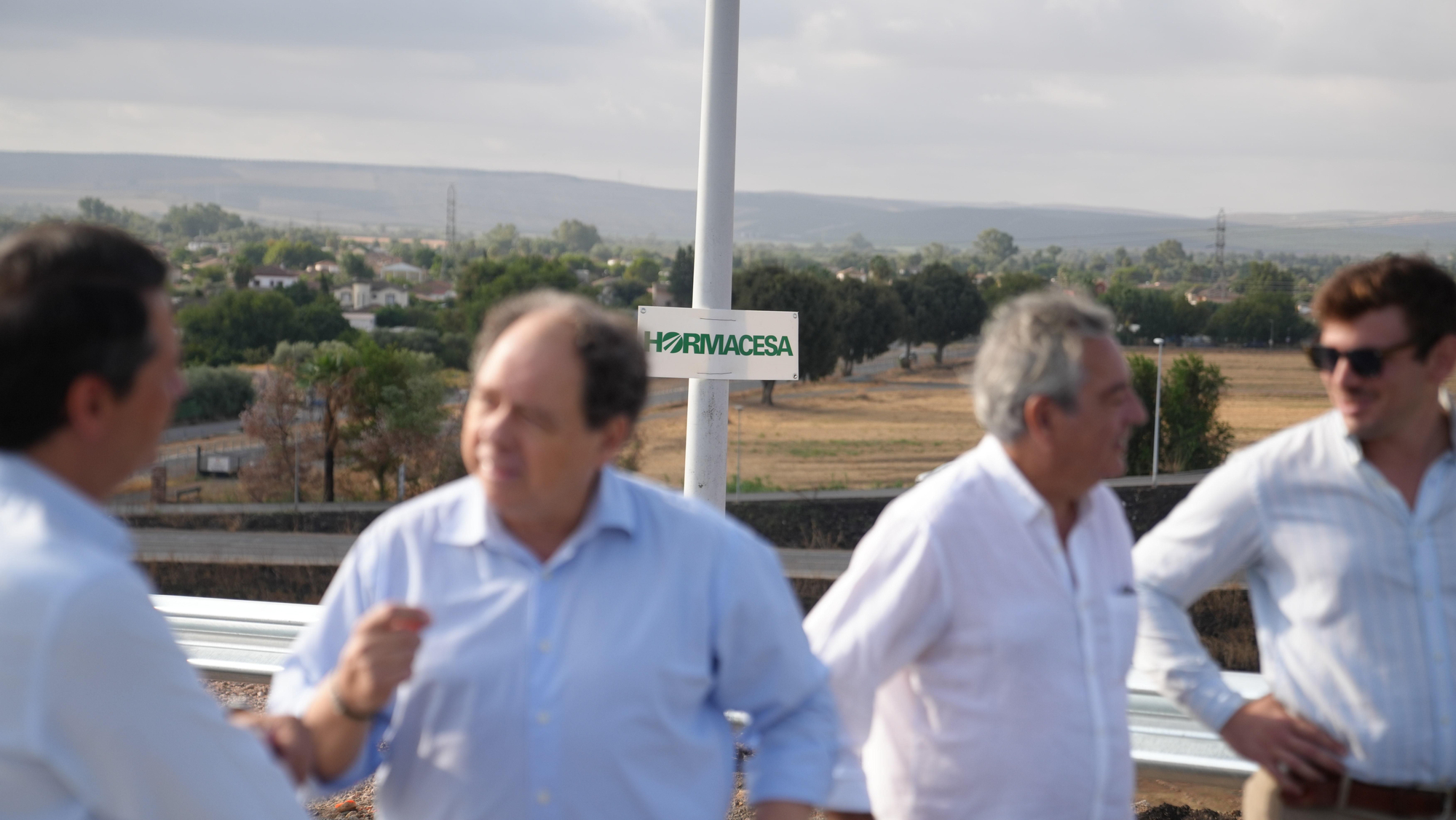 Bellido visita las obras de acceso al cementerio de Nuestra Señora de La Fuensanta