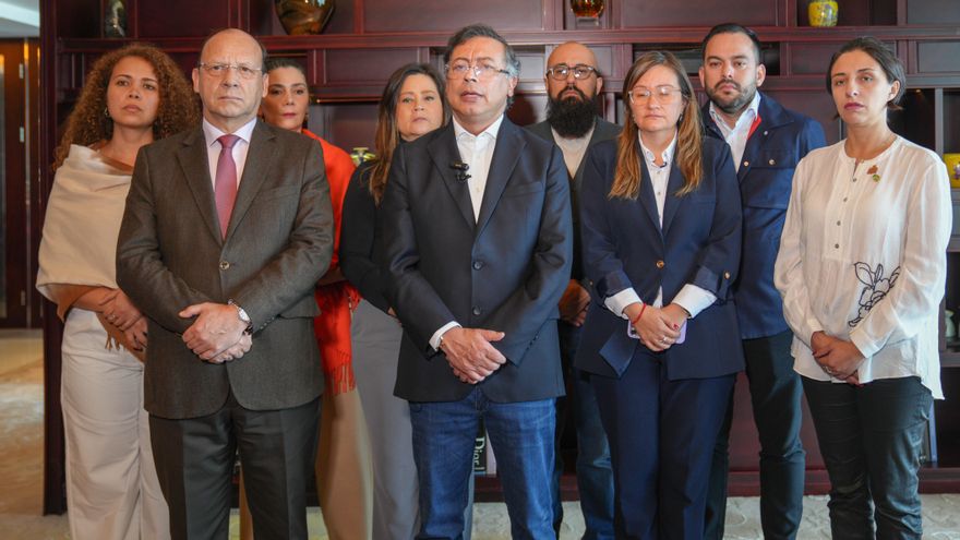 Petro pide al Senado nueva votación de consulta popular e insta al pueblo a reunirse