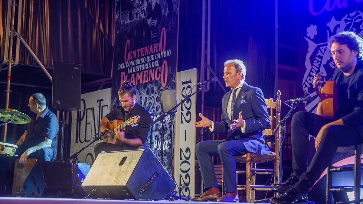 Puente Genil vibra con el festival de Cante Grande dedicado a Fosforito