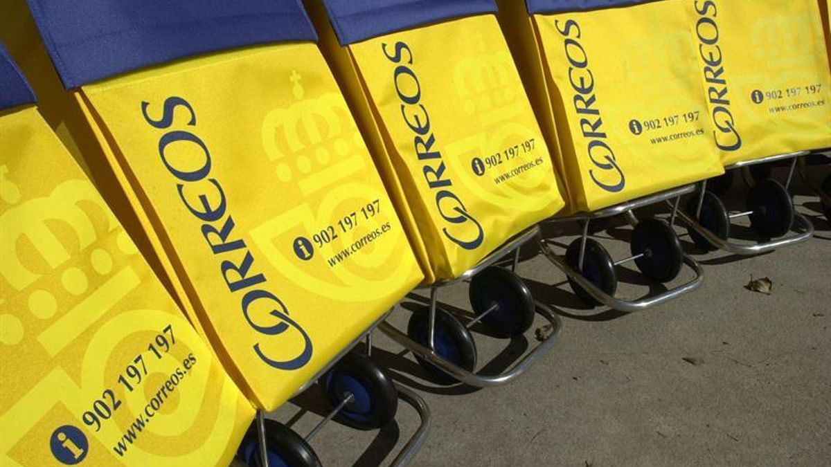 Correos y CSIF acuerdan la consolidación de 4.055 nuevas plazas de trabajo para 2019.