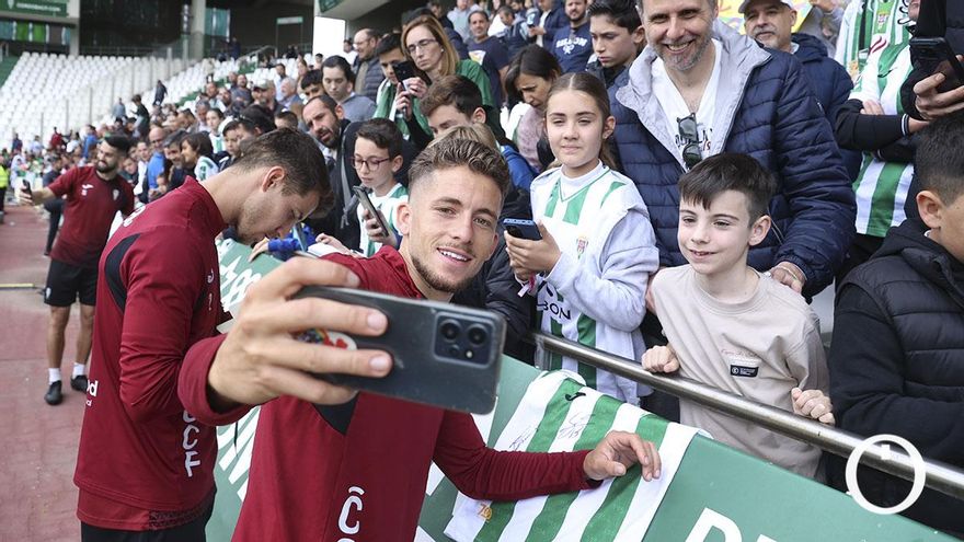 El entrenamiento del Córdoba CF a puertas abiertas, en imágenes
