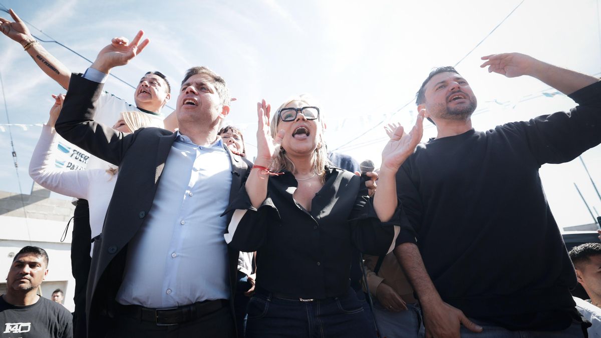 Axel Kicillof en Almirante Brown con Juan Grabois