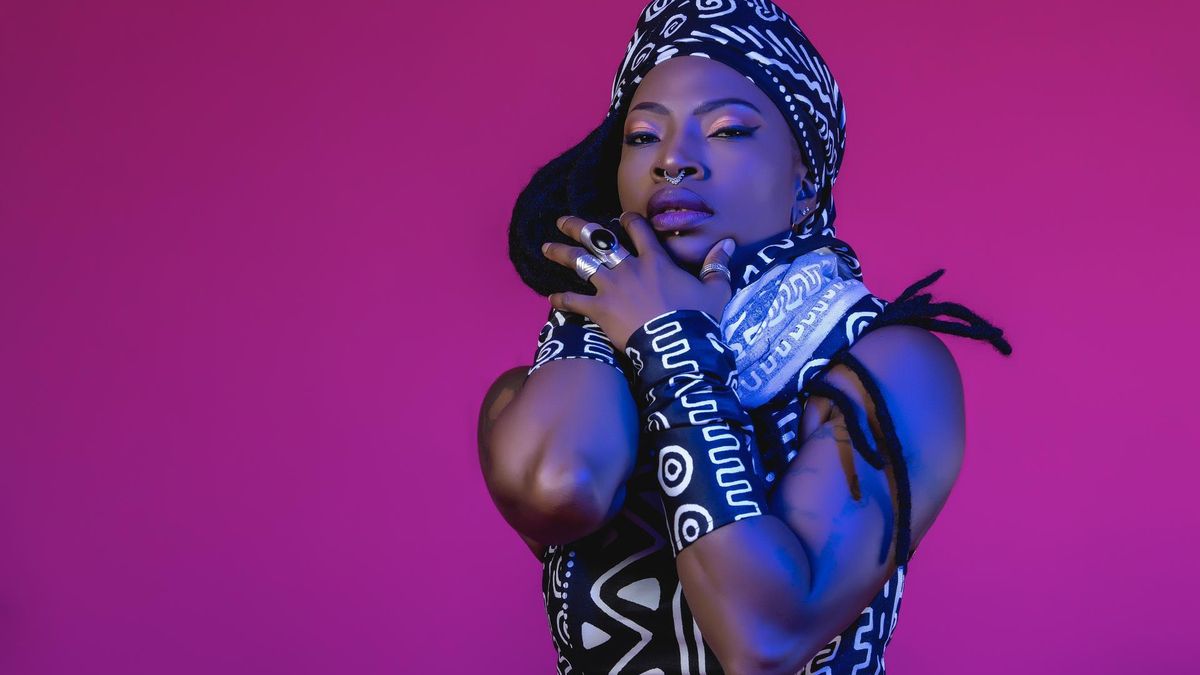 La cantante y activista proveniente de Costa de Marfil Dobet Gnahoré // ©Jean Goun