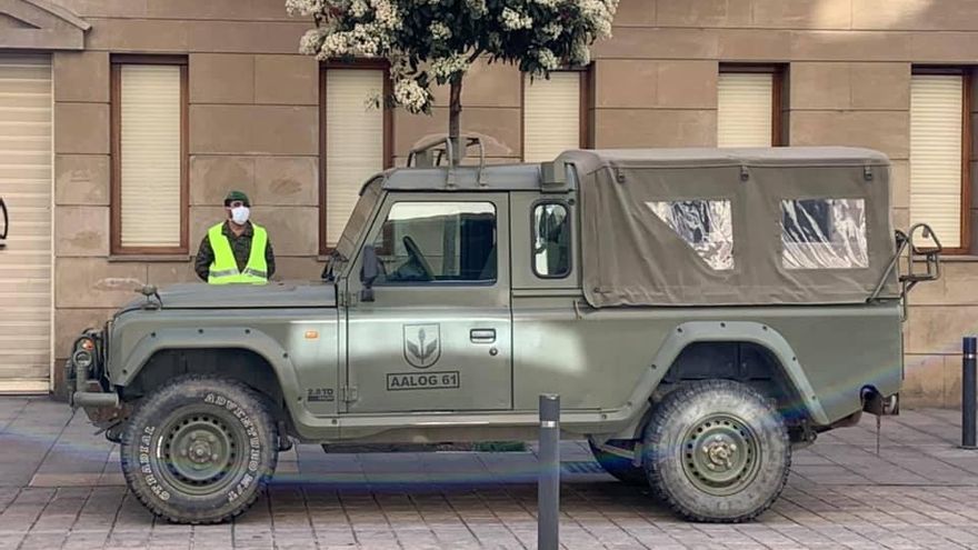 Militares, en el centro de Vitoria durante el confinamiento