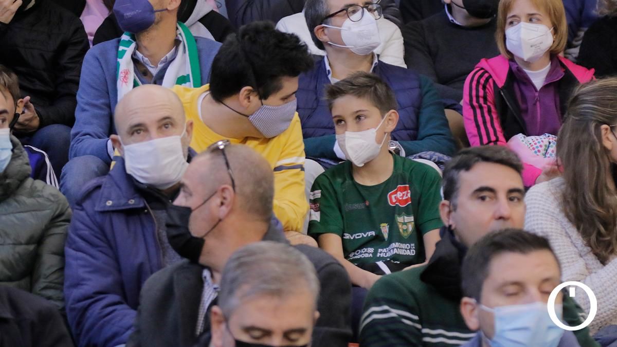 Partido disputado entre el Córdoba Patrimonio y el Fútbol Emotion Zaragoza