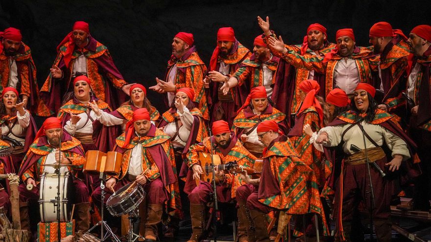 Los hijos del Carnaval toman el Gran Teatro