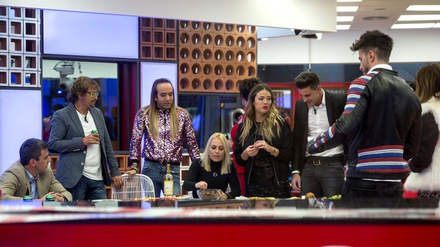 Momentos de la primera gala de GH VIP 5 - Los concursantes al comienzo.jpg