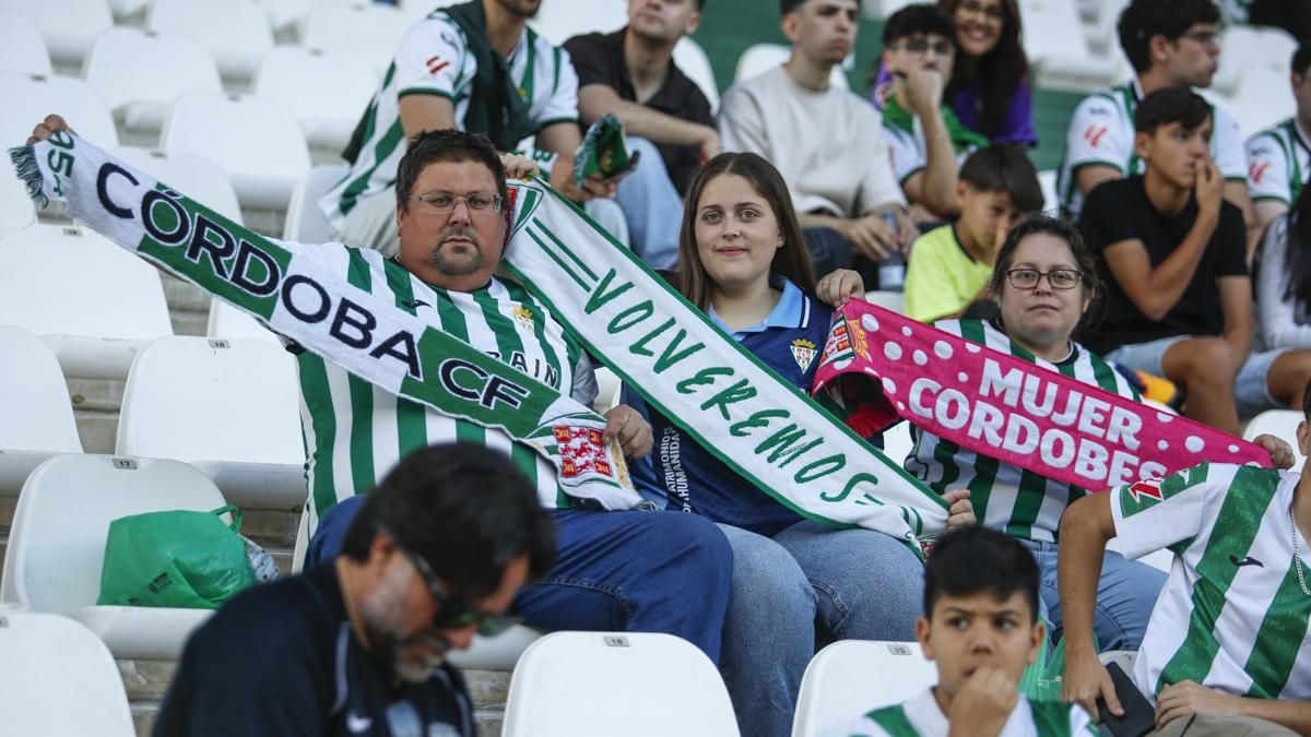 Grada Blanquiverde del Córdoba CF - Albacete BP