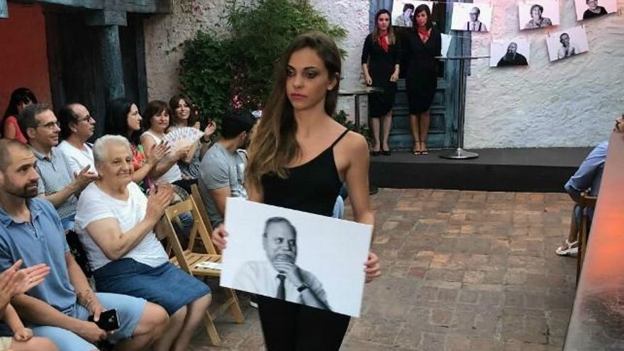 Un momento del desfile para promocionar la asociación Aldis. Foto: Evoke Fotografía.