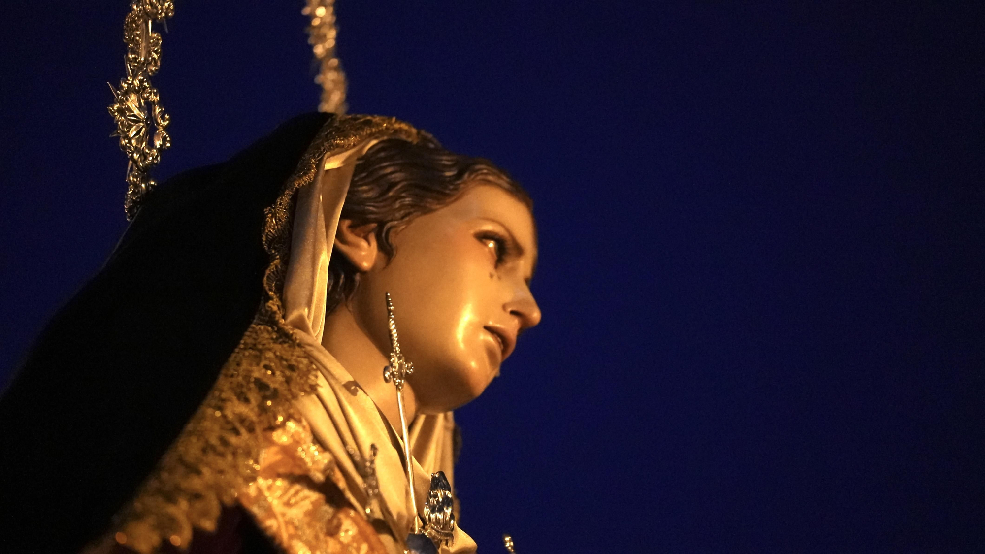 Salida procesional del Traslado al Sepulcro, en imágenes