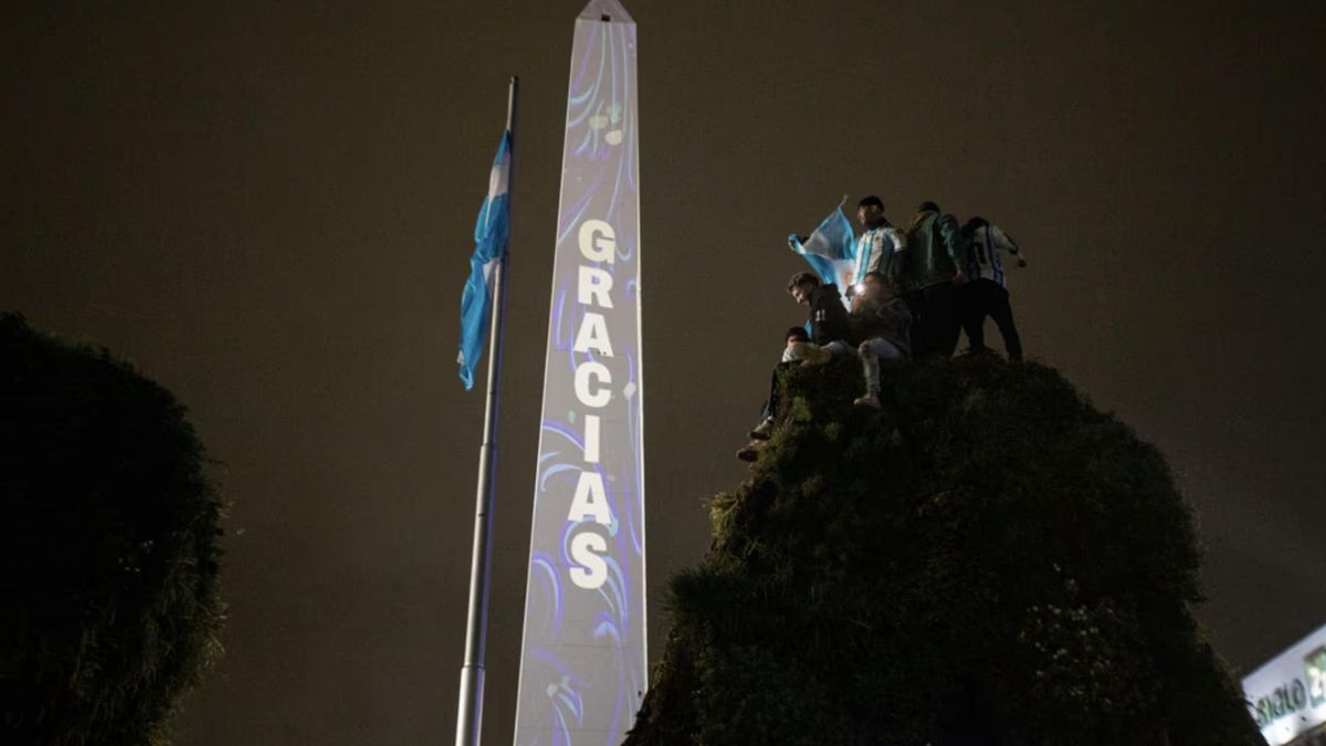 Reconocimiento en el Obelisco.