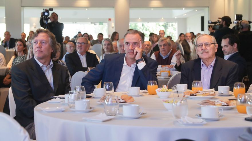 Desarrollan en Uruguay una vacuna contra la garrapata en el ganado bovino