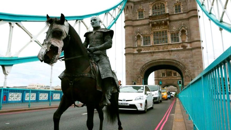 Caminante blanco en el Puente de la Torre (PA)