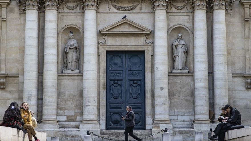 Las clases de la universidad en Francia empezarán con todos los estudiantes EFE/EPA/IAN LANGSDON/Archivo
