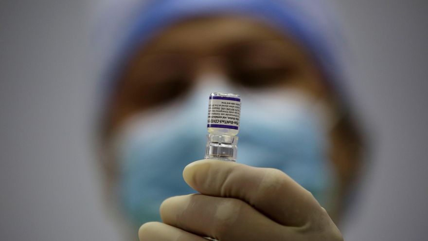 La Organización Panamericana de Salud (OPS), ha destacado que Panamá es el país centroamericano con mayor proporción de población "completamente vacunada". Foto de archivo. EFE/ Bienvenido Velasco