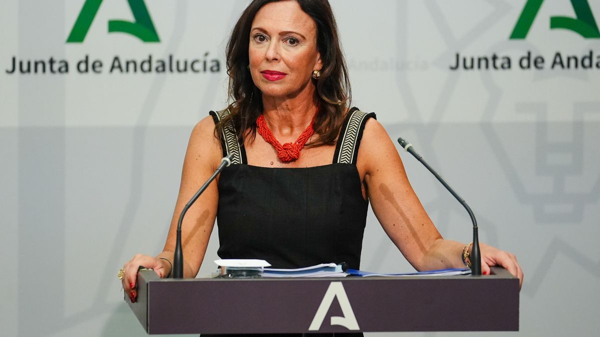 La consejera de Fomento, Rocío Díaz, este miércoles en la rueda de prensa posterior a la reunión del Consejo de Gobierno.