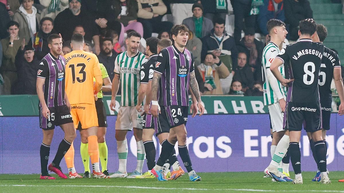 El Real Valladolid presenta una queja al considerar que la roja vista ante el Córdoba CF "no fue falta"
