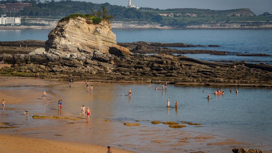 Día soleado y buenas temperaturas en Santander este lunes. EFE/ Román G. Aguilera